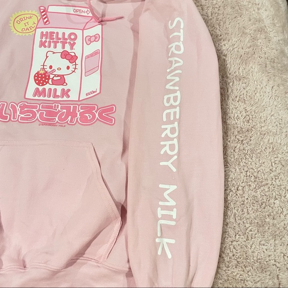 Hello Kitty Strawberry Milk Hoodie - Picture 6 of 6